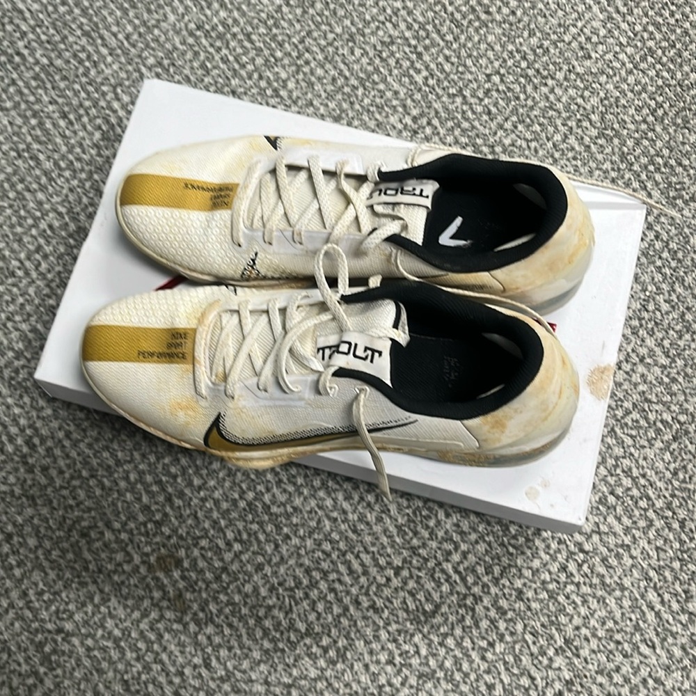 Mike trout 7 pro baseball cleats US 11